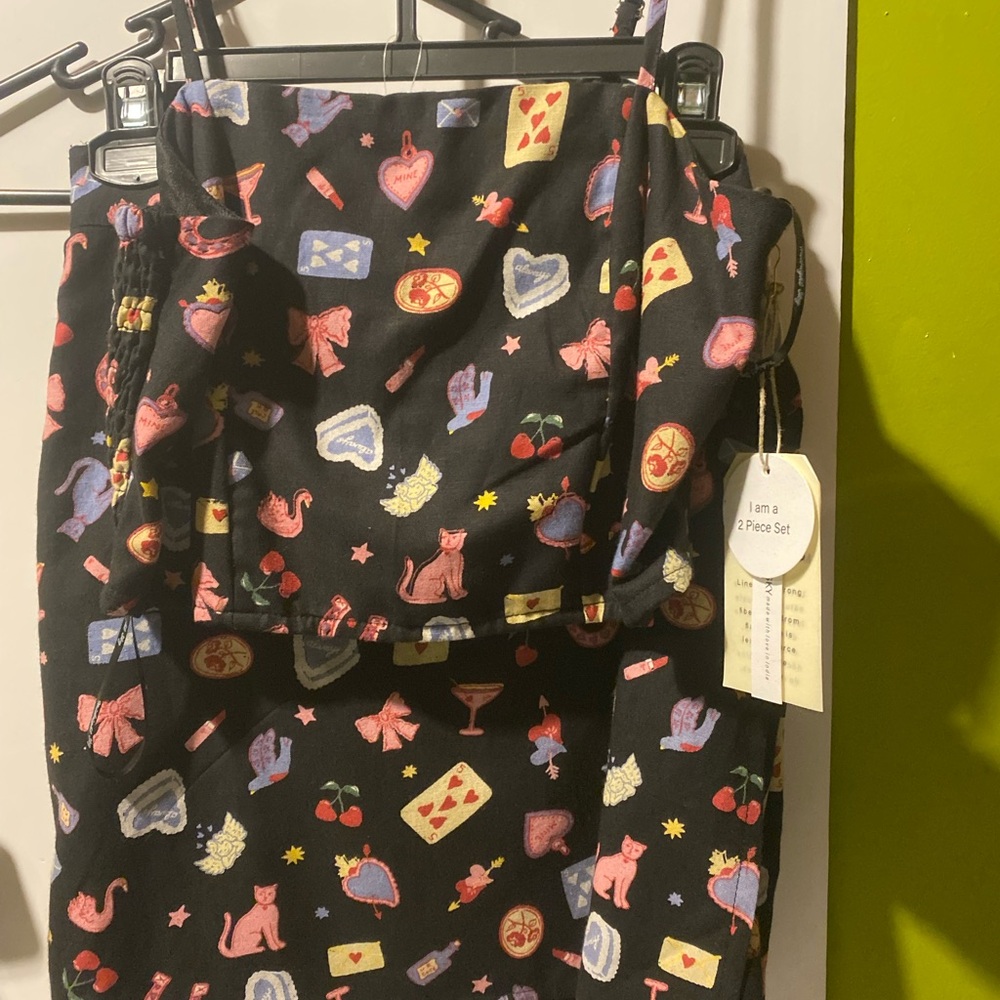 🍄2 pcs set Colorful Patterned Skirt and Top Set